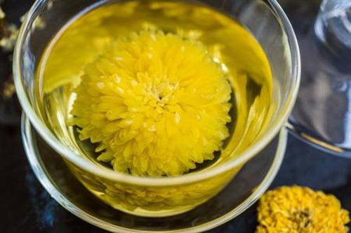 吸烟泡什么茶清肺（什么东西泡茶清肺效果好,又是对于抽烟）