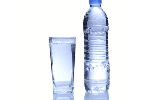 剖腹产后能喝水吗（剖腹产过后可以喝水吗）