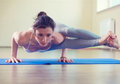 冬季为什么更要练瑜伽 为什么冬天练瑜伽比夏天好