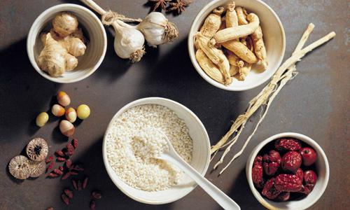 夜间快速止咳偏方老人(老人夜咳怎么治疗偏方)