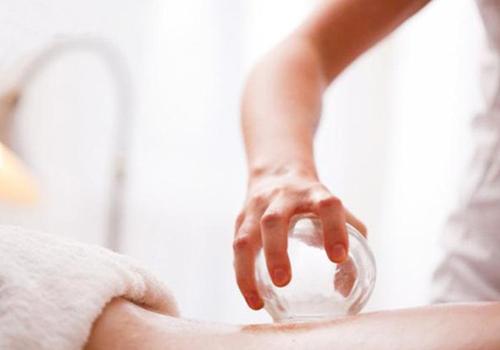 拔罐后黑紫是什么原因 腰部拔罐后黑紫是什么原因