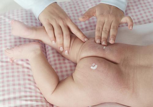 手足口病皮疹会不会痒 手足口病出疹痒不痒