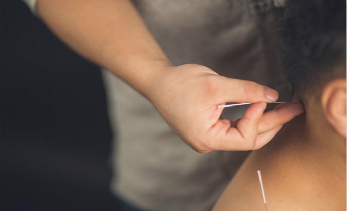 针灸是不是越痛越好(针灸是不是越疼越好)