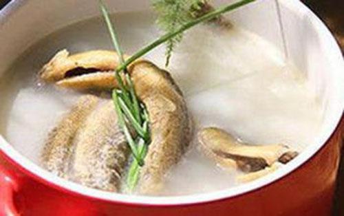 经常熬夜吃什么汤（经常熬夜喝什么汤比较好）