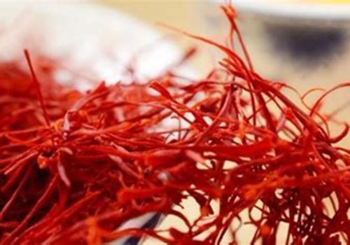 藏红花泡脚会过敏吗（藏红花泡脚会引起皮肤过敏吗）
