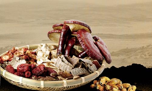 芡实炒熟好还是生的好（芡实要炒熟吗）