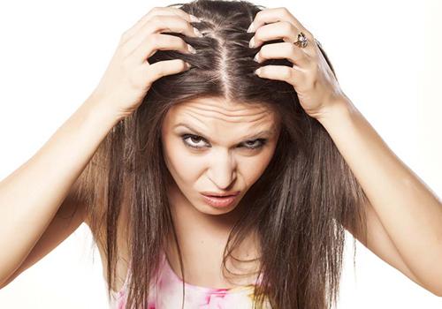 女性更年期脱发怎么办 女性更年期脱发严重怎么办
