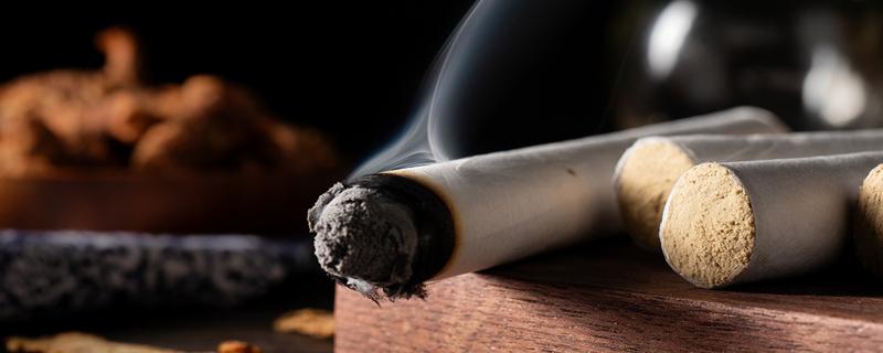 屋里点艾香的注意事项(在家里点艾草香需要注意哪些?)