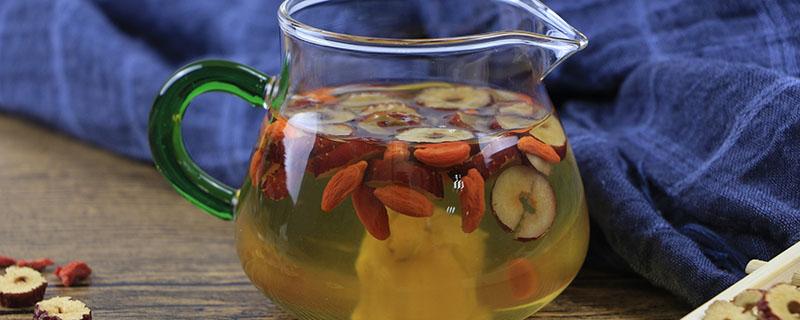 桂圆和枸杞能一起泡水喝吗（桂圆能不能和枸杞一起泡水喝）