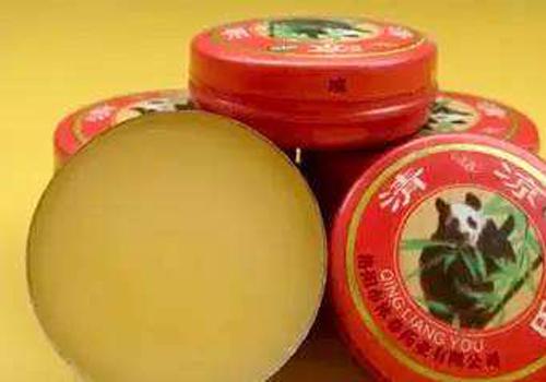 清凉油能治鸡眼吗 清凉油可以治鸡眼吗