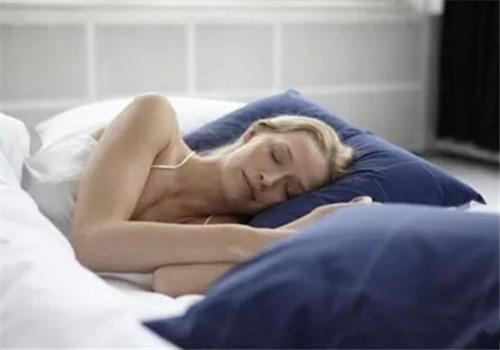睡眠不足有哪些危害 女人睡眠不足有哪些危害