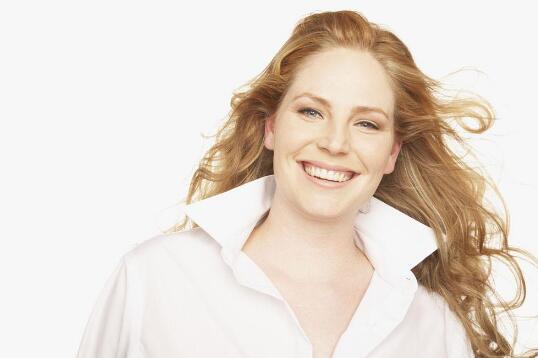 子宫肌瘤是怎么引起的（年轻人子宫肌瘤是怎么引起的）