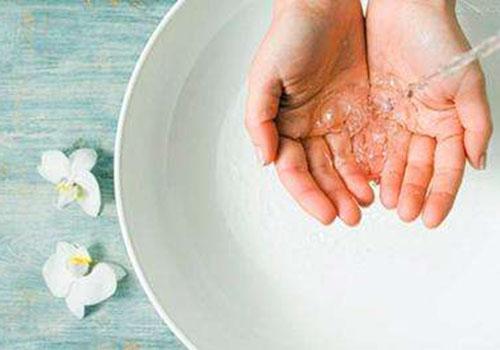 淘米水洗眼睛有好处吗 洗米水洗眼睛好吗