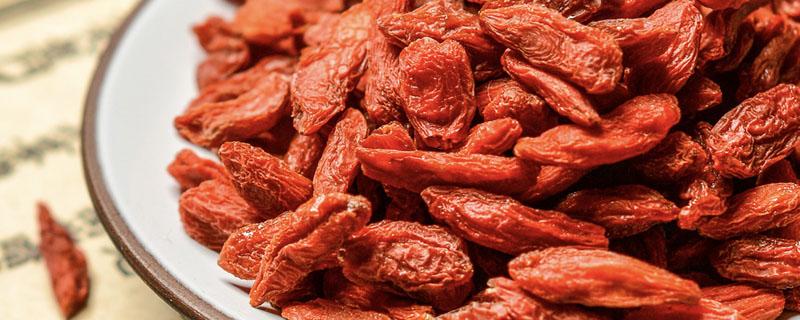 枸杞泡水能天天喝吗（红枣枸杞泡水能天天喝吗）