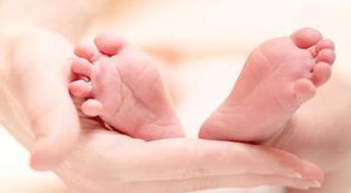 婴儿发烧手脚冰凉怎么回事 6个月婴儿发烧手脚冰凉怎么回事