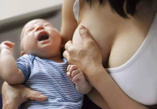 哺乳期奶水突然变少怎么回事 哺乳期突然奶水少了怎么回事