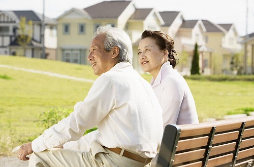 老人流鼻血是什么原因(65岁老人流鼻血是什么原因)