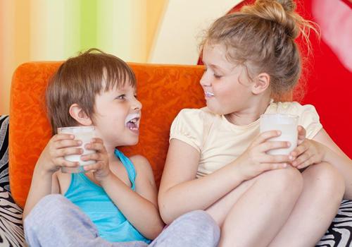 孩子不宜喝什么乳制品 不适合婴幼儿的奶制品有哪些