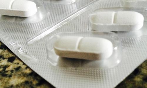 急性肠胃炎药吃了还会痛咋办 急性肠胃炎吃药后更疼