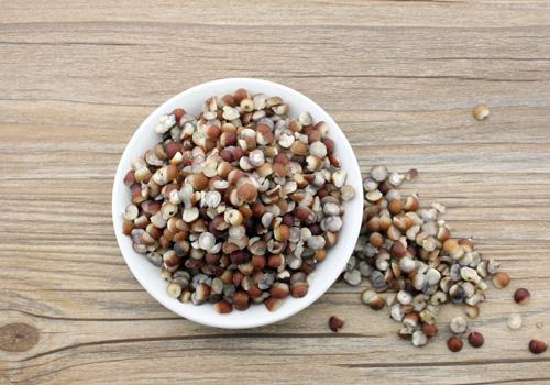 芡实可以直接嚼着吃吗（芡实可以直接吃下去吗）