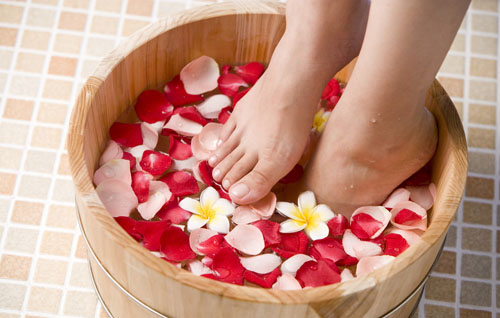 中暑可以泡脚吗 中暑可以泡脚出汗吗