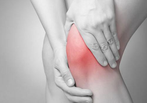 膝盖疼是怎么回事(膝盖疼是怎么回事儿?)