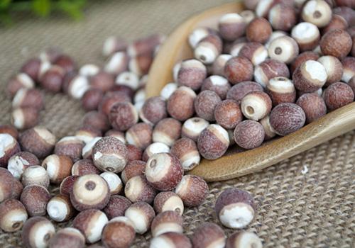 芡实为什么有臭味（芡实为什么臭臭的味道）