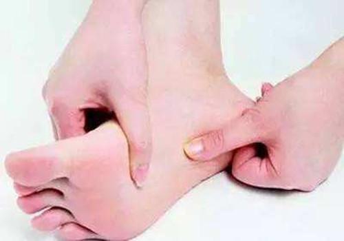 揉脚筋的好处 揉脚的方法