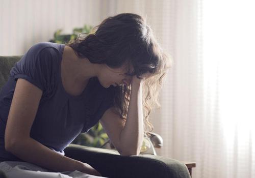 春天湿气重吃什么好（天气热湿气重吃什么好）