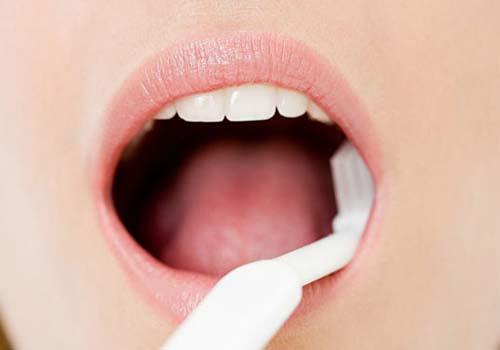 口臭怎么办该怎样消除（狗狗口臭怎么办该怎样消除）