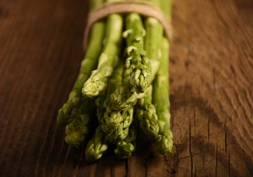 芦笋变红还可以吃吗 芦笋能放冰箱保存吗