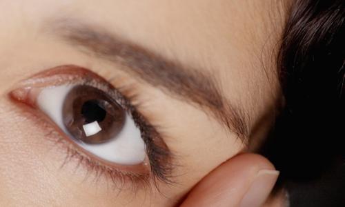 排卵日腹部胀痛正常吗（排卵日腹部胀痛是正在排卵吗）