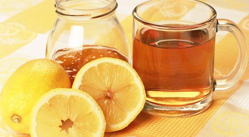 孕妇可以喝蜂蜜柠檬水吗 孕妇可以喝蜂蜜柠檬水吗中期