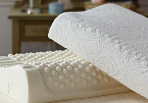 乳胶枕头软的好硬的好（乳胶枕头软还是硬好）