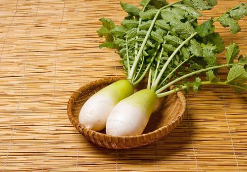 入冬吃什么不会感冒(冬季吃什么不容易感冒)