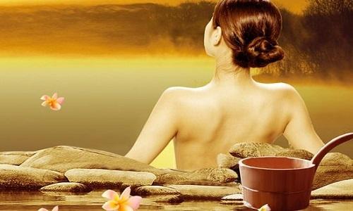 泡澡对感冒有好处吗(泡澡对感冒有效果吗)