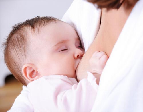 自体脂肪丰胸影响哺乳吗 自体脂肪丰乳的危害