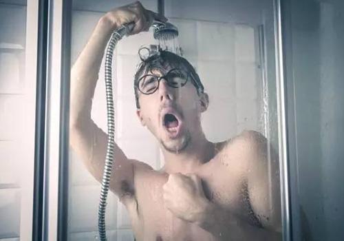 吃完饭多久才能洗澡（吃完饭多久才能洗澡?）