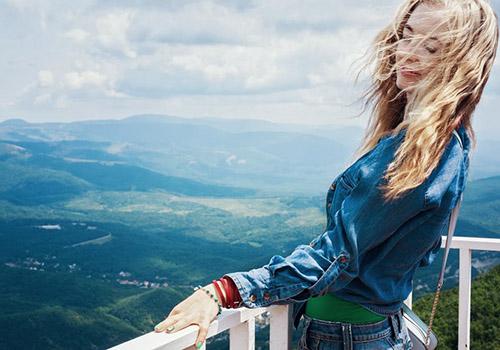 来月经前有褐色分泌物是怎么回事 来月经之前有褐色的分泌物是怎么回事