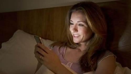 坐月子可以上网吗（坐月子可以上网吗孕妇）