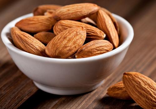 老年人吃什么有助于睡眠(老年人吃什么有助于睡眠效果好)