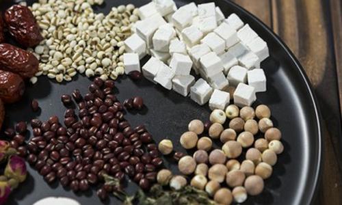 芡实不能和什么一起煮（芡实不能和什么一起煮粥）