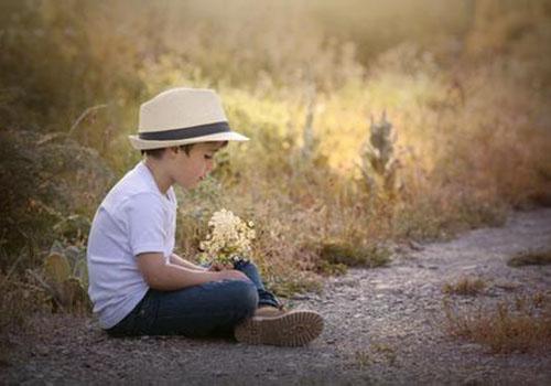 自闭症是先天还是后天的 自闭症先天性还是后天