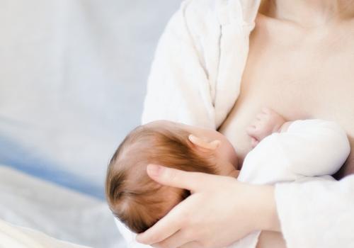 宝宝出生9天吃多少奶 宝宝出生9天吃多少奶粉