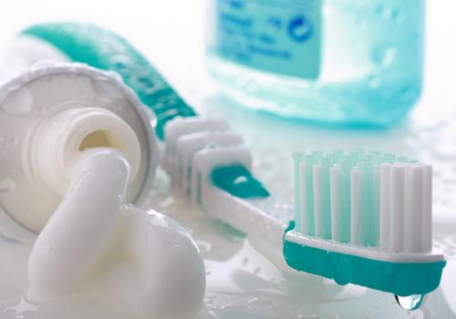 这3种牙膏,牙医都害怕,你的是不是要赶紧扔掉?