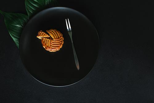 月饼吃多了有什么坏处 月饼吃多了有什么坏处和好处