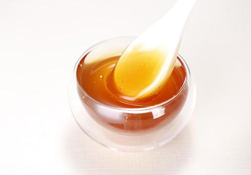 喝蜂蜜水为什么拉肚子 喝蜂蜜水为什么拉肚子怎么回事