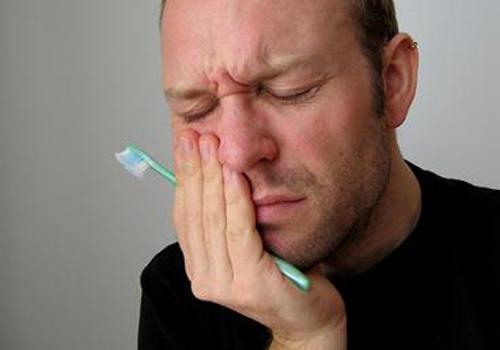 喝冰水牙齿痛怎么办 喝冰水牙齿痛怎么办?吃什么?