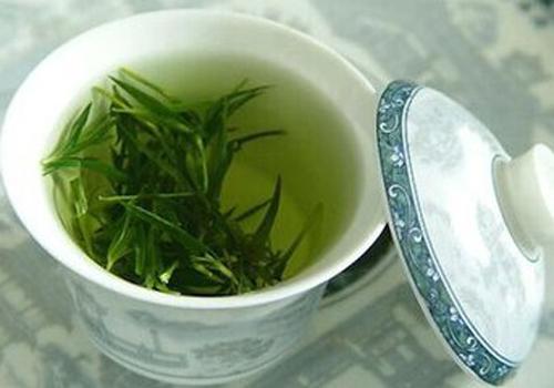 绿茶喝多了有什么坏处 绿茶虽好可不要贪杯哦!