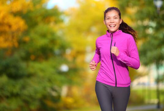 适合女生的有氧运动有哪些(女生做有氧运动的好处)